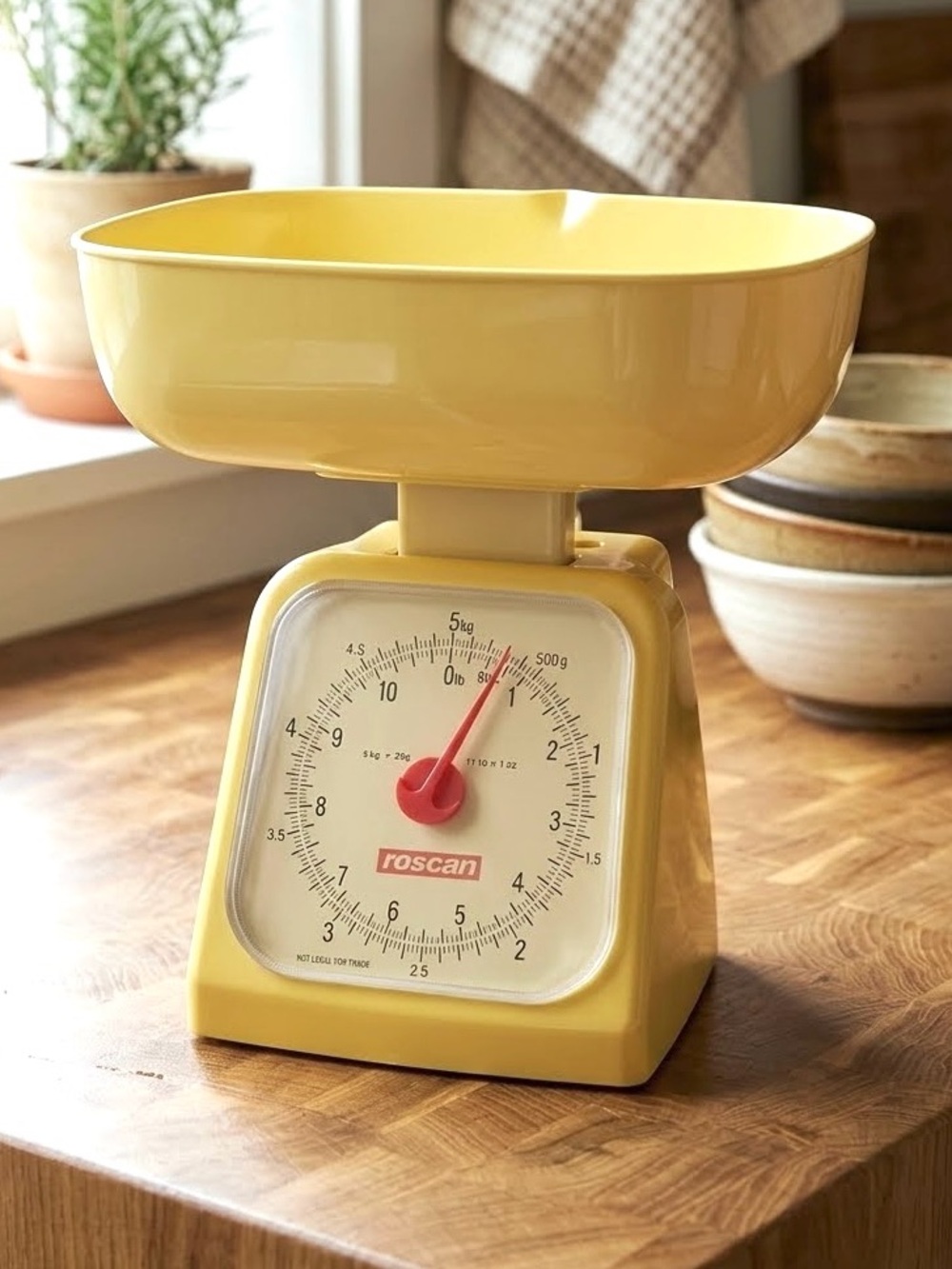 70s/80s Roscan Deluxe Mechanical Kitchen Scale, Pastel Yellow 8.5”